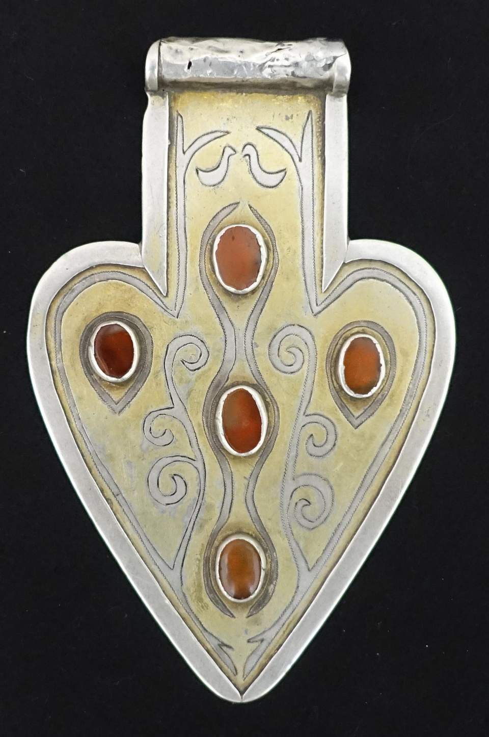 Asyk-Element aus einem Zopfschmuck, Rückenschmuck
