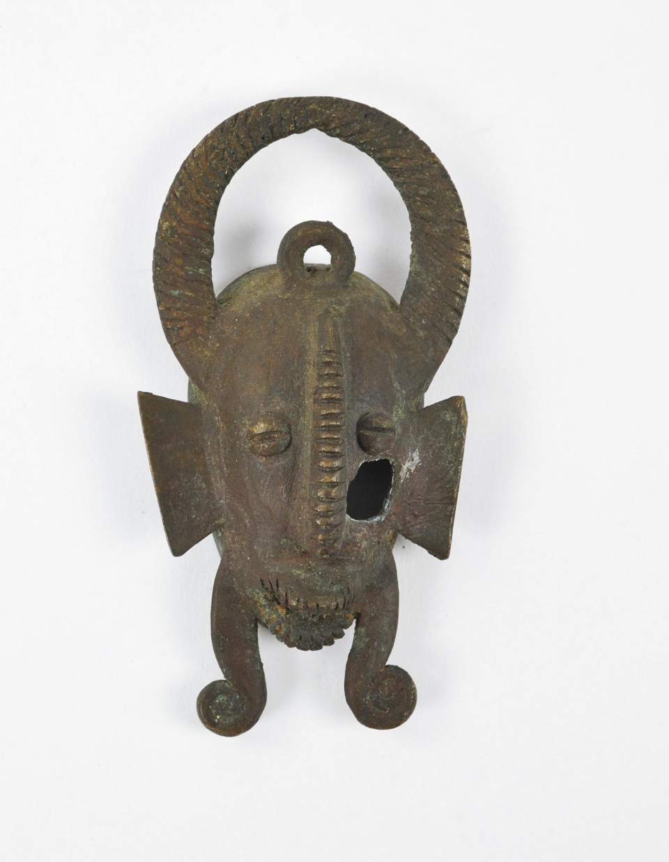 Schmuck, Amulett
