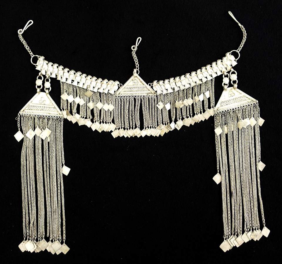 Stirnschmuck mit Schläfengehängen