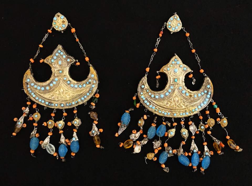  2 Stirn oder Schläfenschmuck