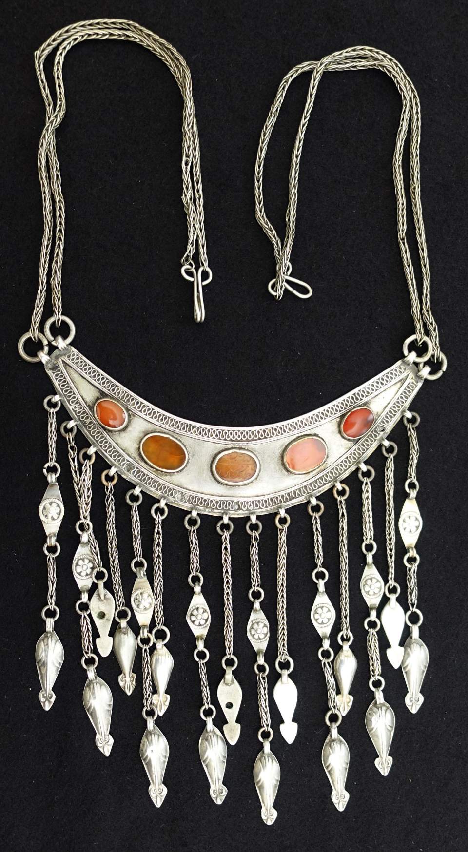 Schmuck, Brustschmuck
