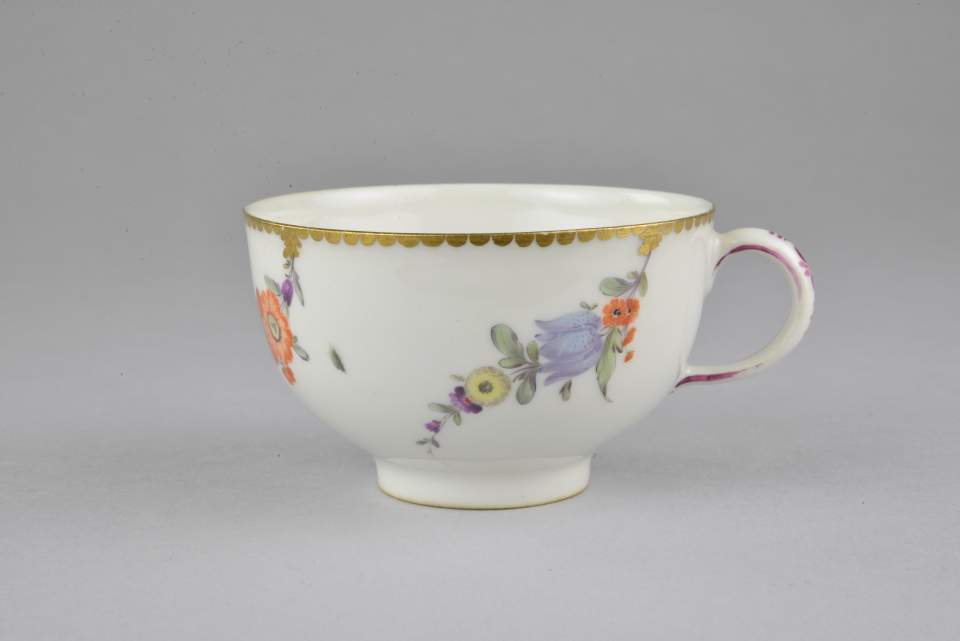 Tee-Tasse mit Untertasse
