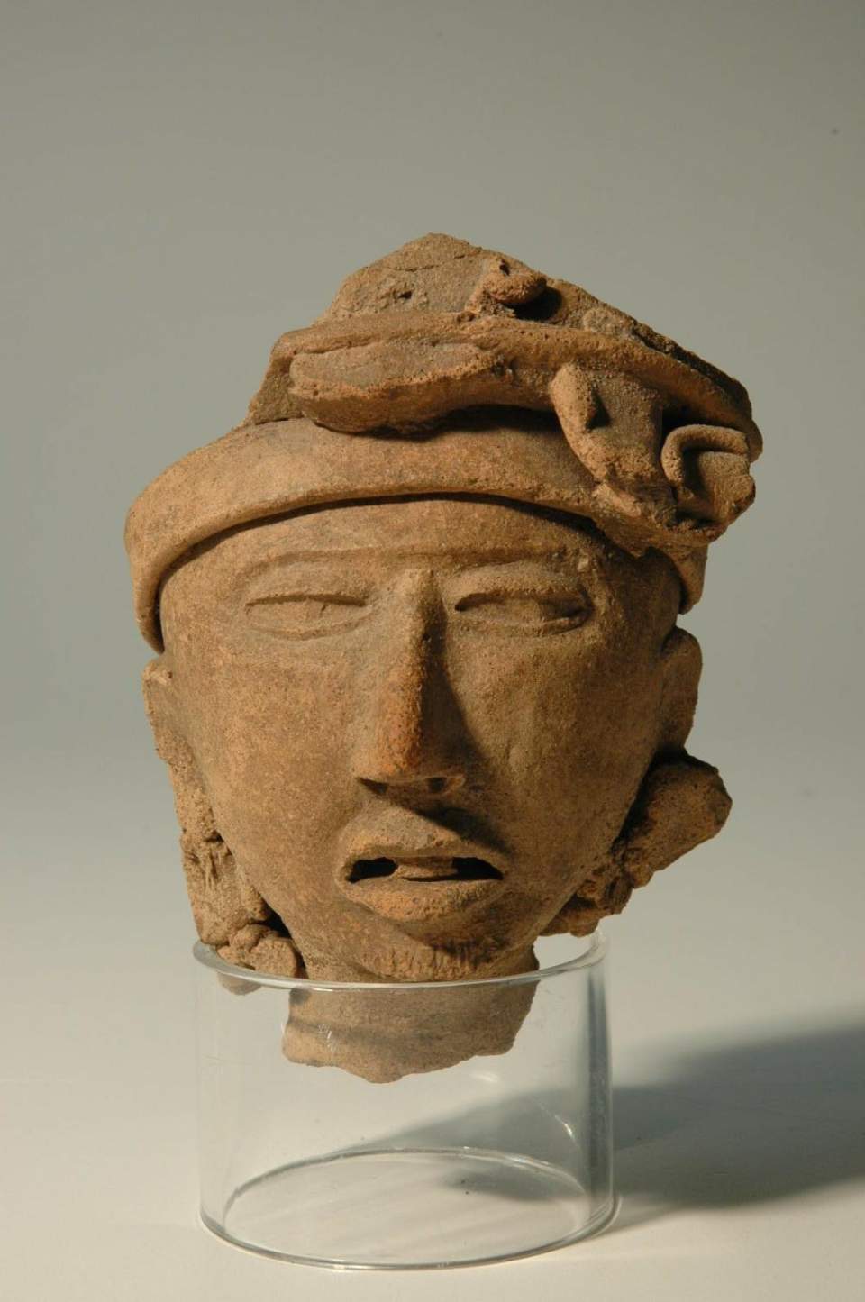 Fragment einer Tonfigur