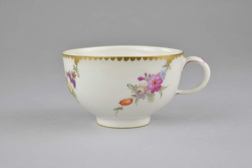 Tee-Tasse mit Untertasse