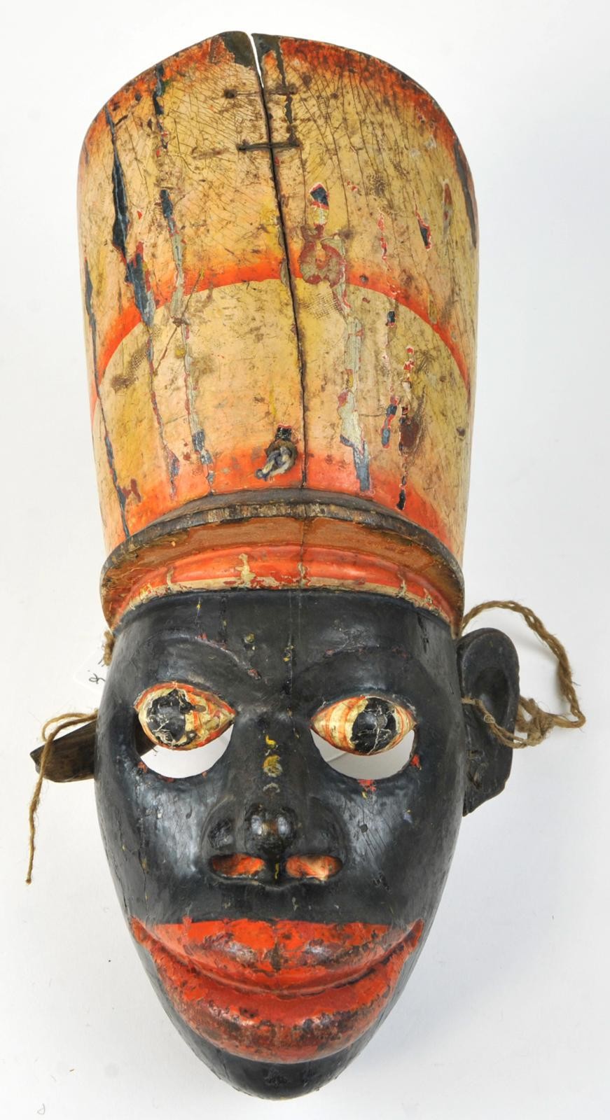 Maske aus Holz, bemalt, für Maskenspiel