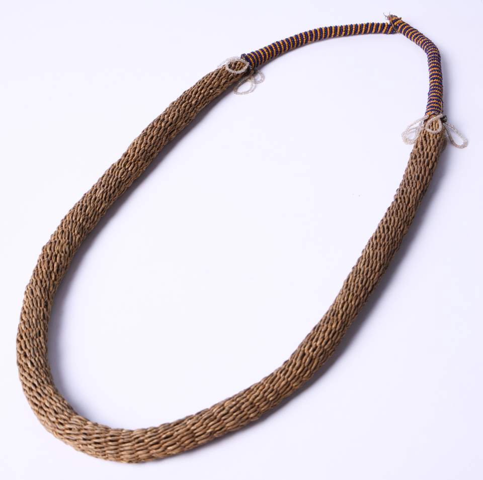 Halsband für Frauen aus Süssgras, Kette