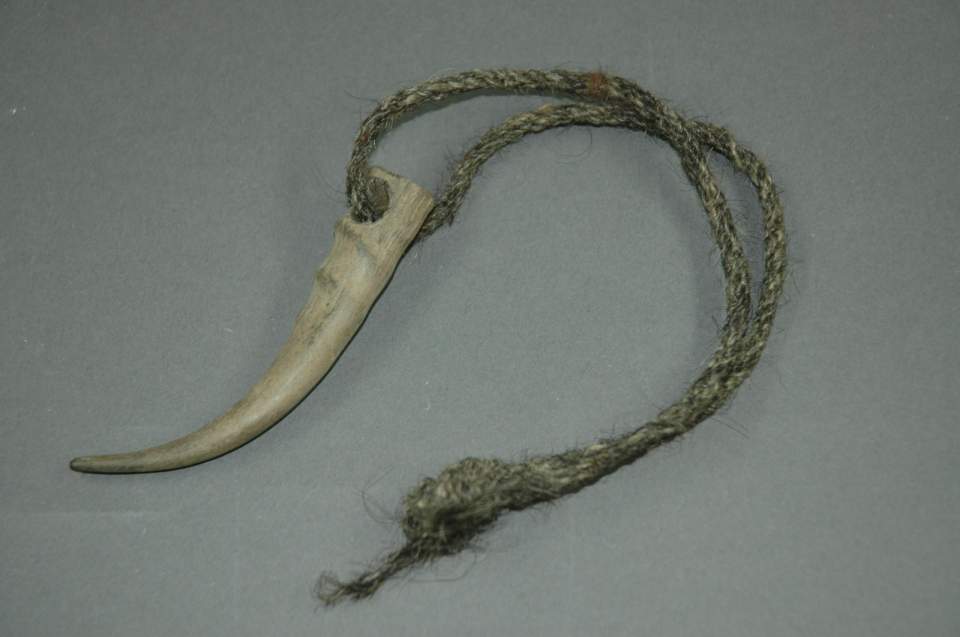 Anhänger aus Horn