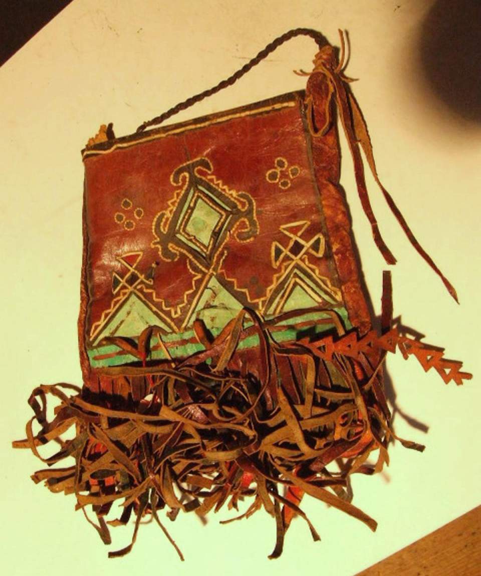 Kleine Ledertasche grün, rot