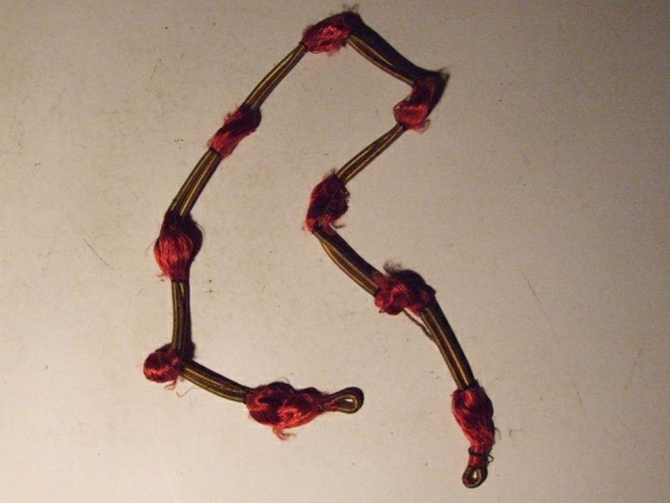 Schnur, mit Metallfadenumwicklungen