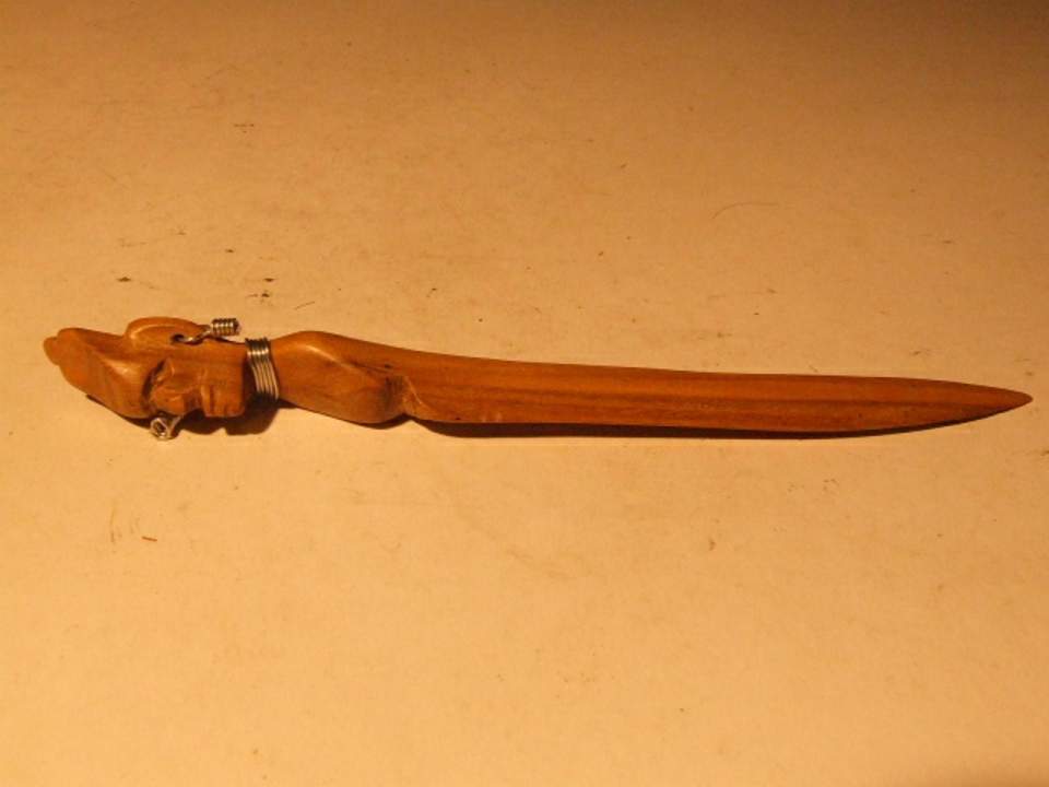 Brieföffner mit Kopf