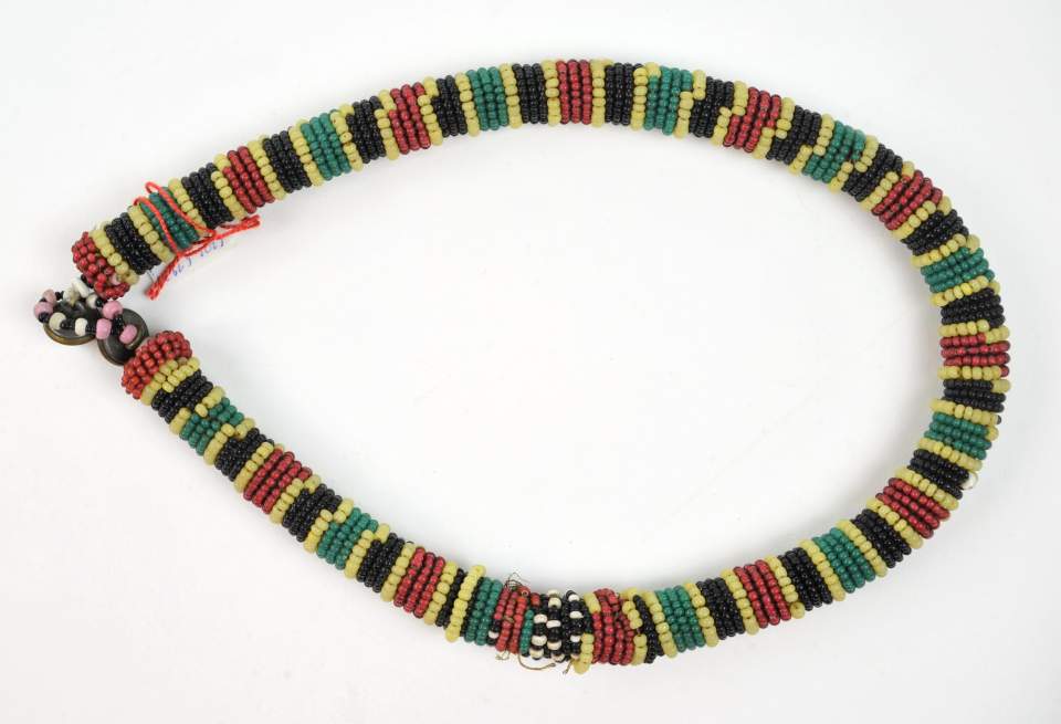 Halsschmuck "Collier"