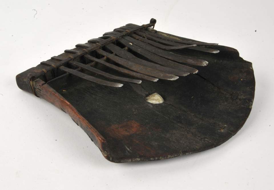 Musikinstrument, Lamellophon