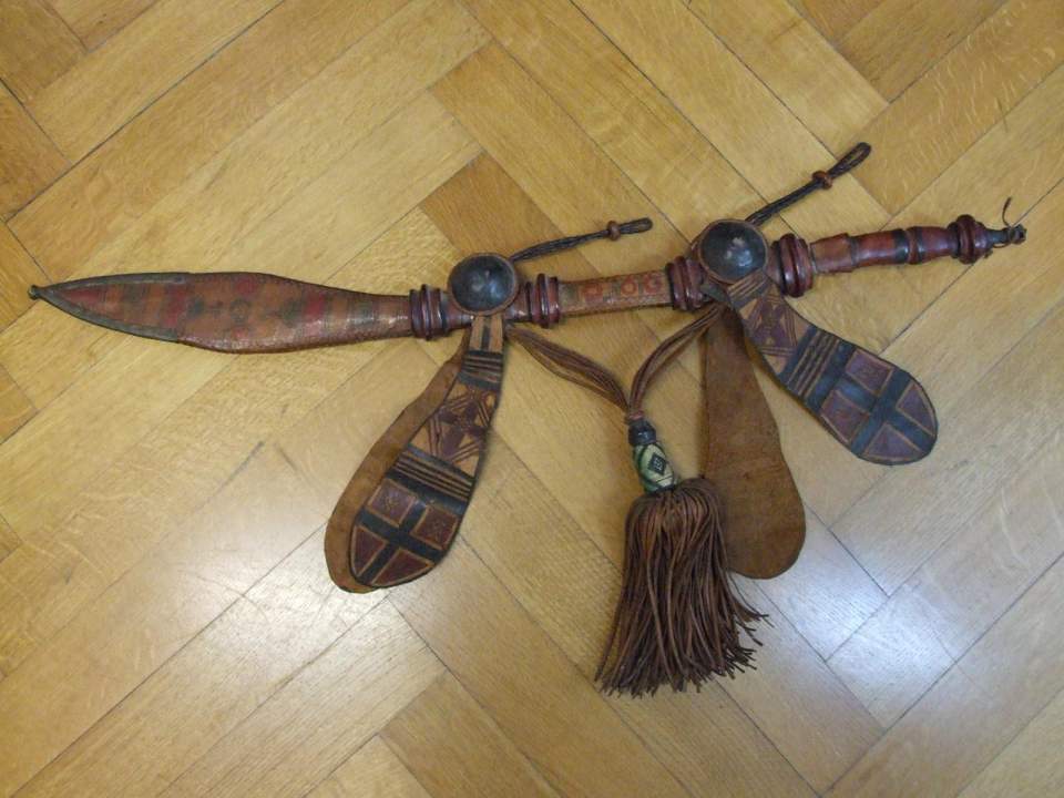 3 Zeremonialwaffen