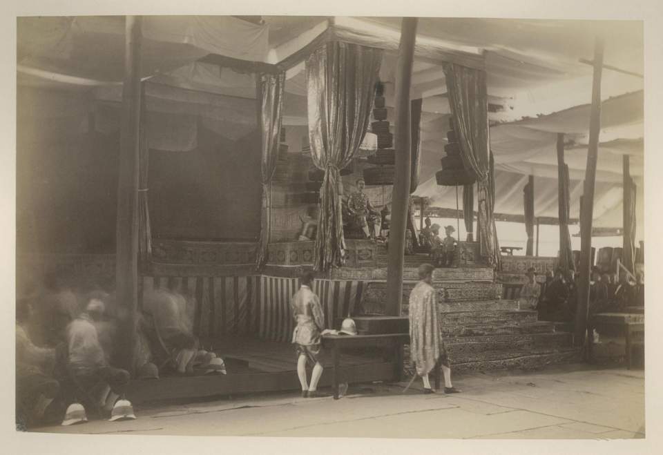 Fotografie König Rama V. im Thronpavillon 
