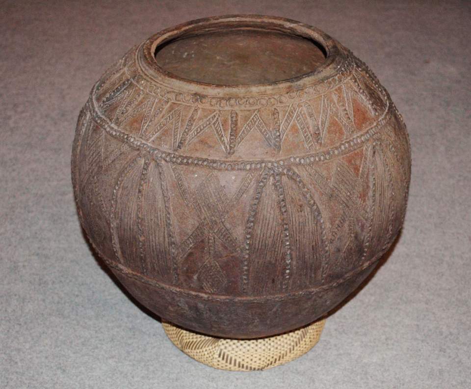 Schale aus Terrakotta