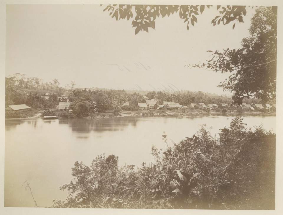 Fotografie Flusssiedlung