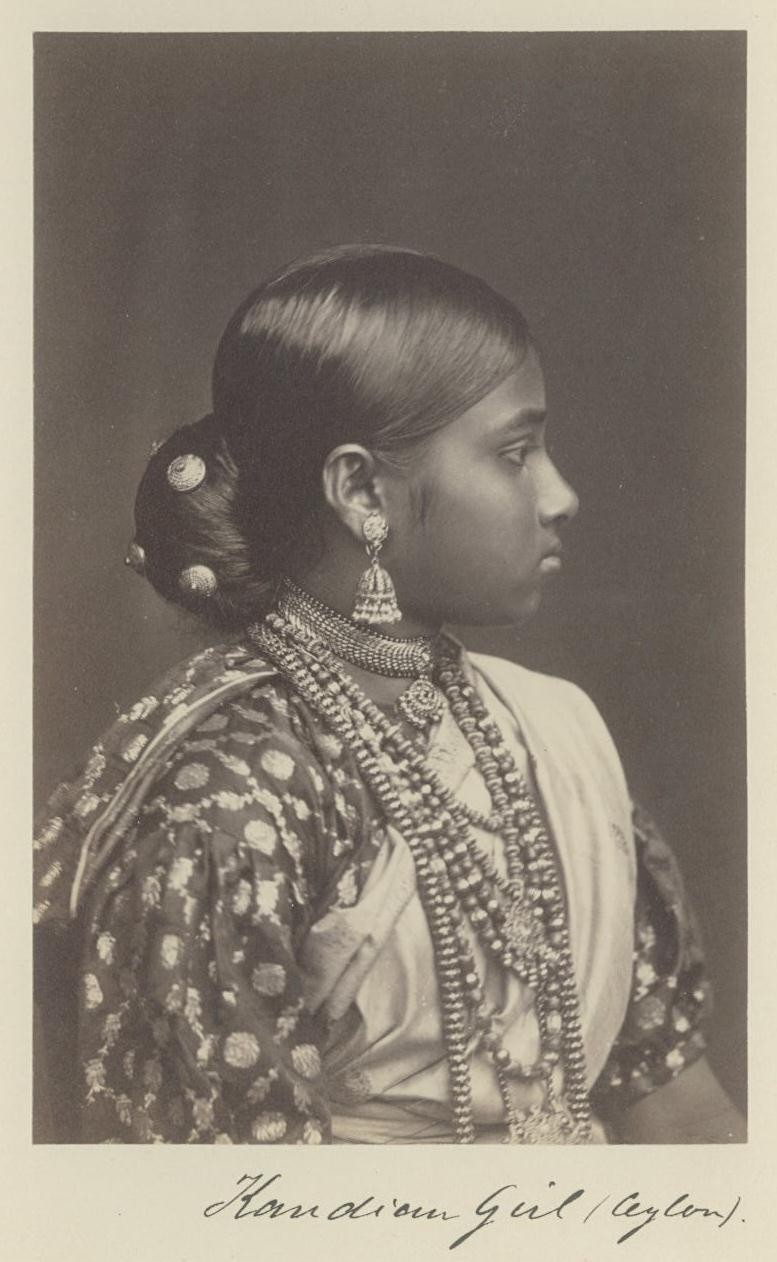 Fotografie Kandian Mädchenporträt, Sri Lanka (Ceylon)