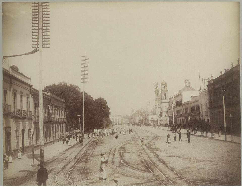 2 identische, Calle de la Mariscala Mexico Stadt