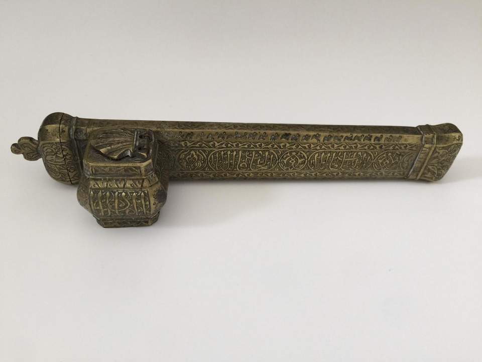 Federbehälter mit Tintengeschirr
