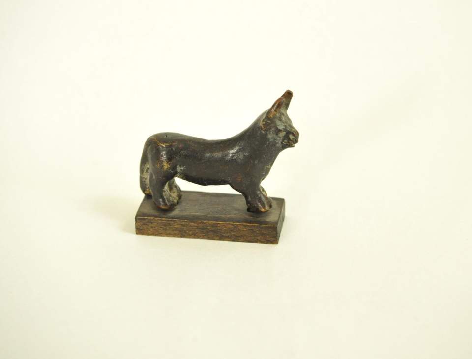 Bronzefigur, Stier