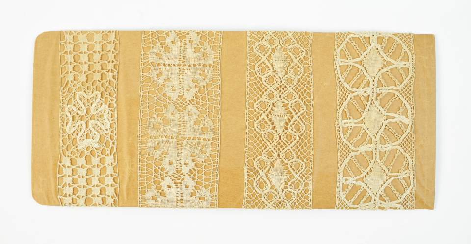 1 von 5 Textil-Kartons mit 27 Spitzenmuster