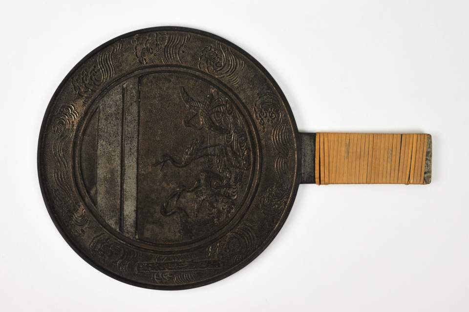 Spiegel aus Bronze