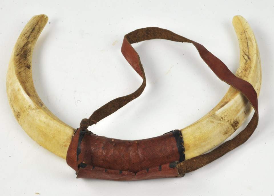 Schmuck, Stirnschmuck eines Kriegers