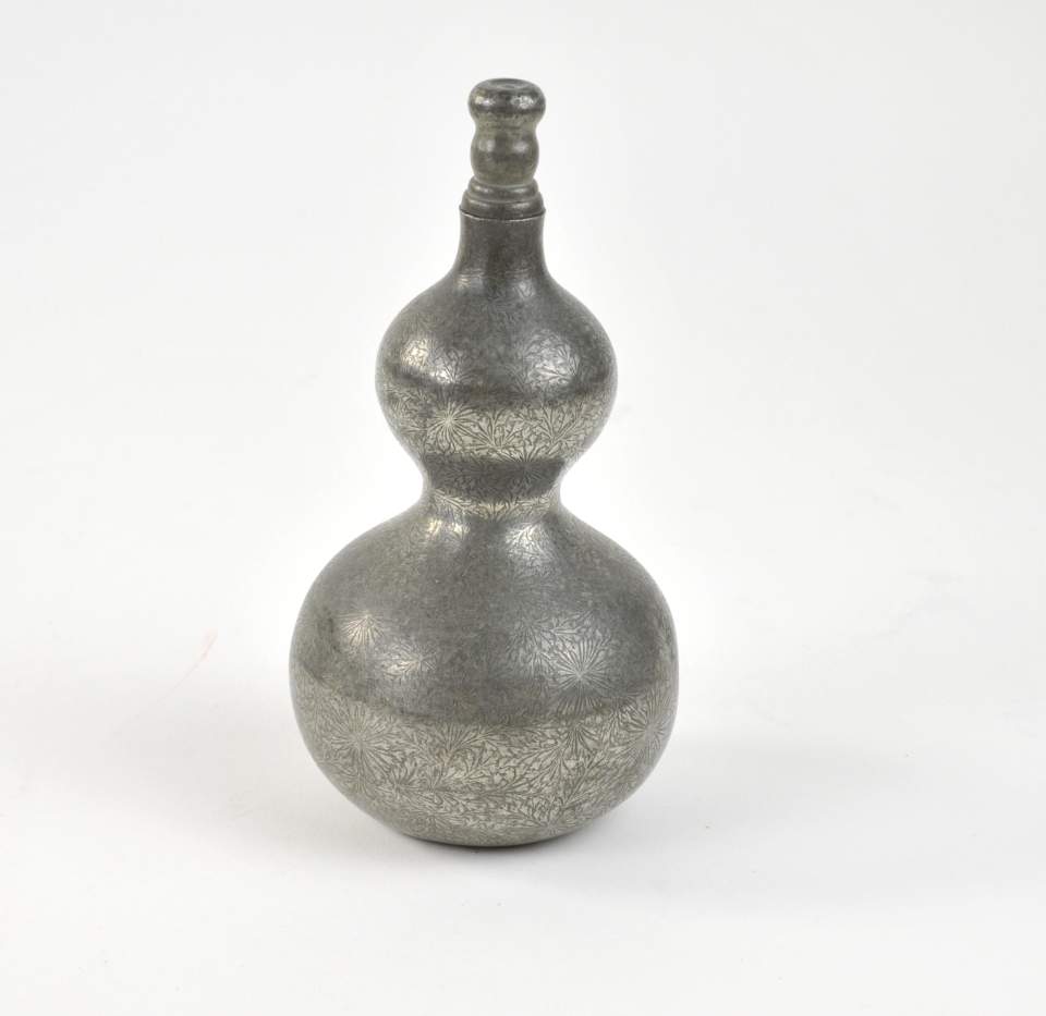 Vase, Zinn, ziseliert