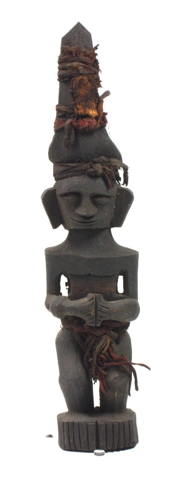Ahnenfigur "adu zatua", Nias, frühes 20. Jh.