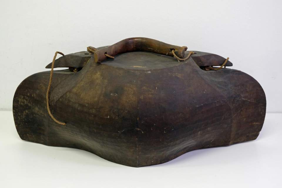 Kuhglocke, Glocke aus Holz