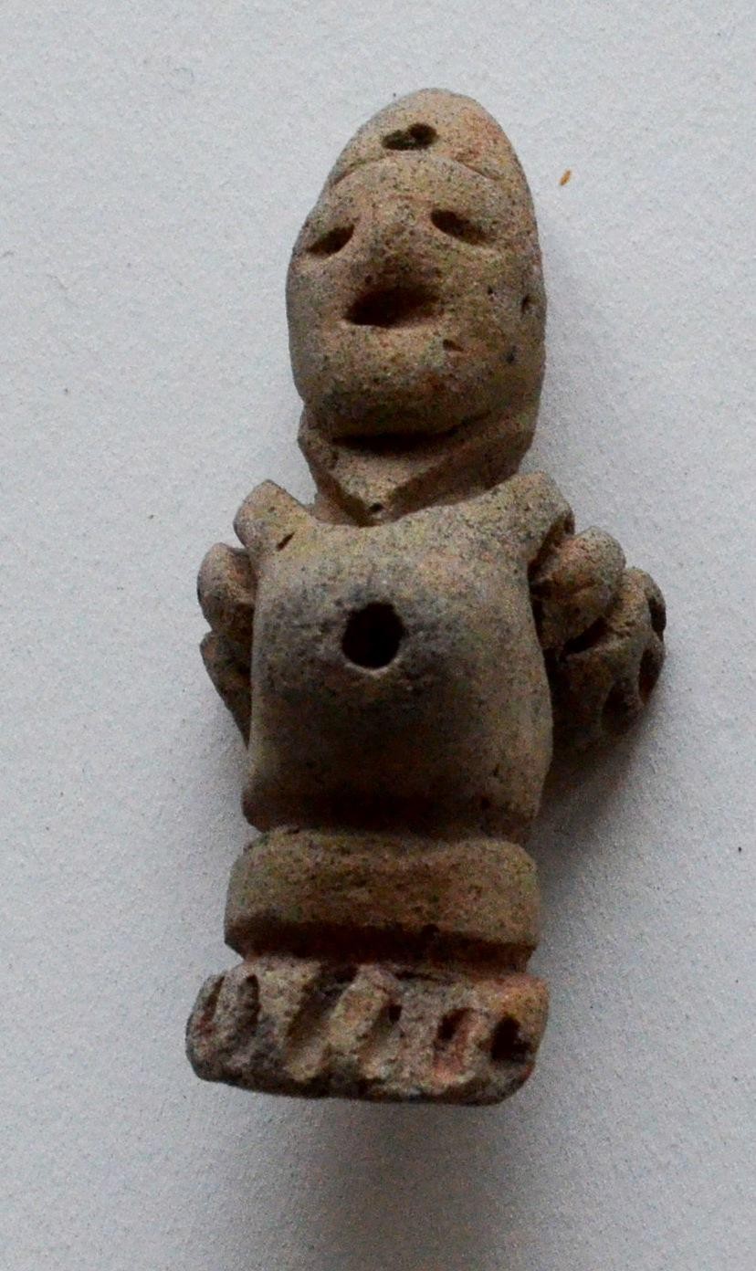 Amulett-3 Tonfigürchen Anhänger