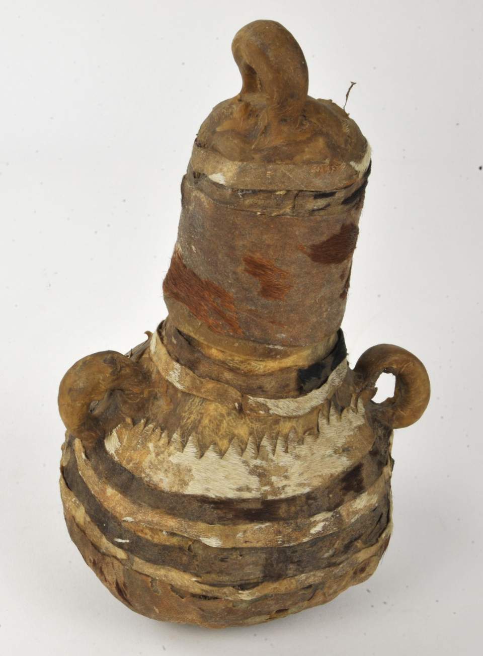 Lederflasche mit Deckel