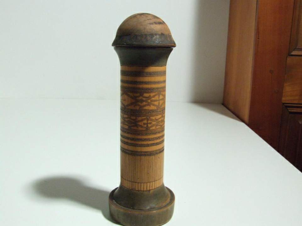Sirih-Büchse
