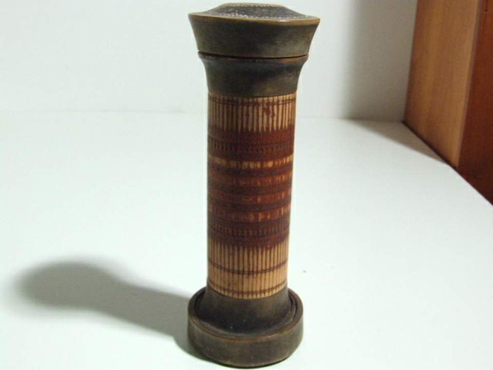 Sirih-Büchse