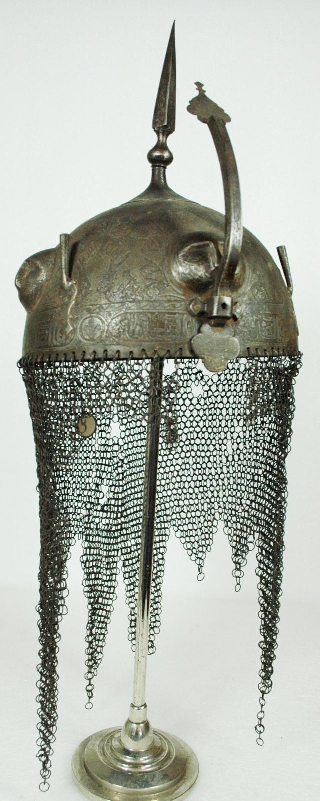 Helm Eisen