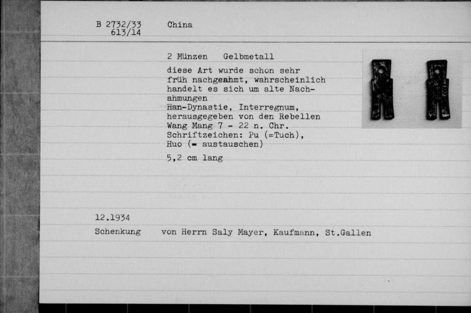 2 Münzen Gelbmetall