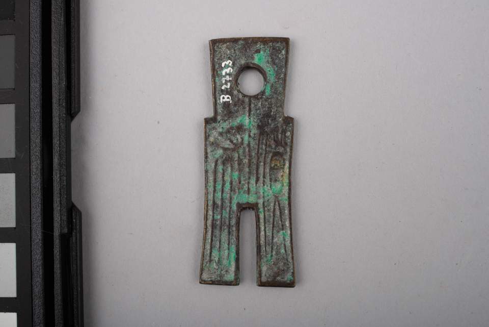 2 Münzen Gelbmetall