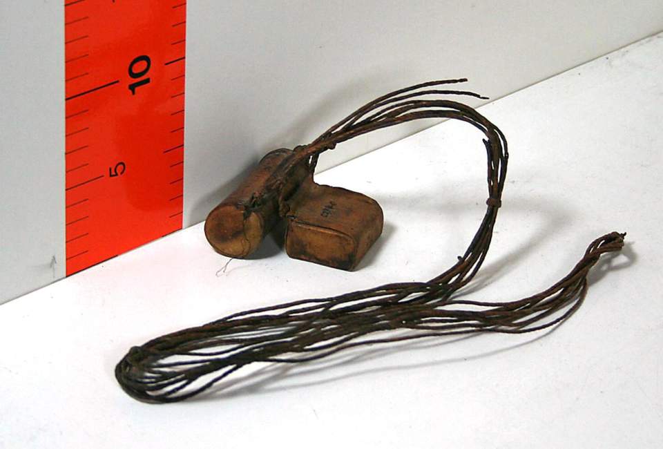 Amulett Leder