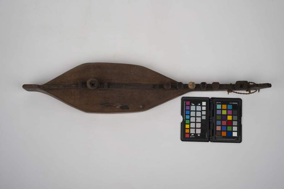 Zupf-Instrument