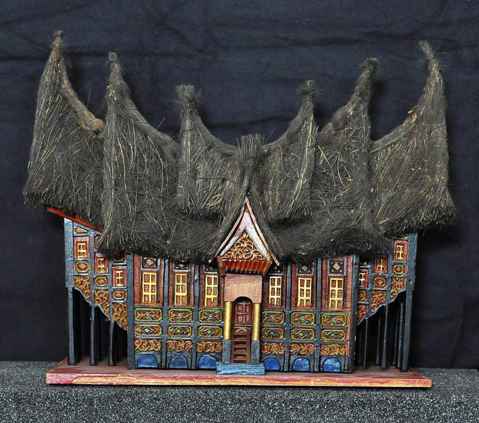 Hausmodell der Minangkabau 7 Giebel