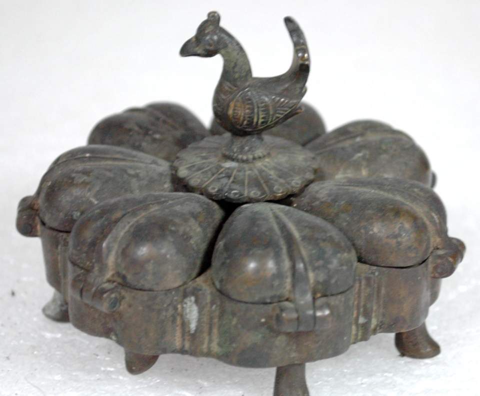 Farbdose, Bronze