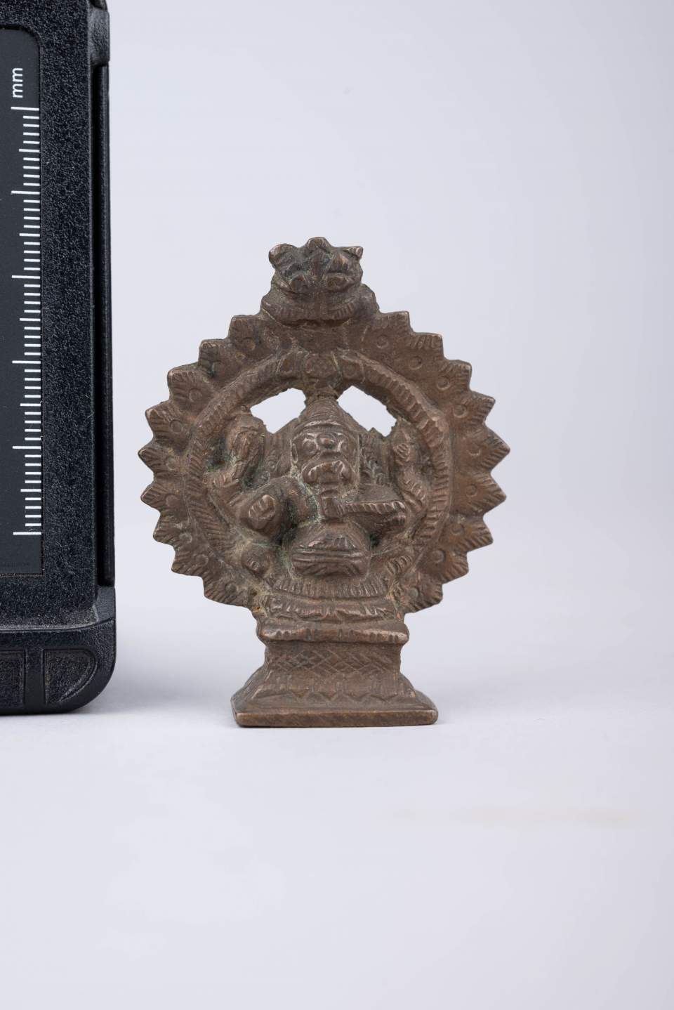 Skulptur, Ganesha mit Rückenschild