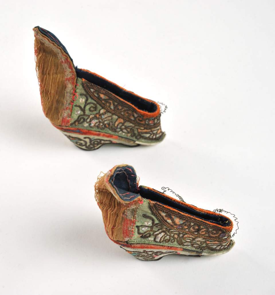 1 Paar Schuhe für Frauen 