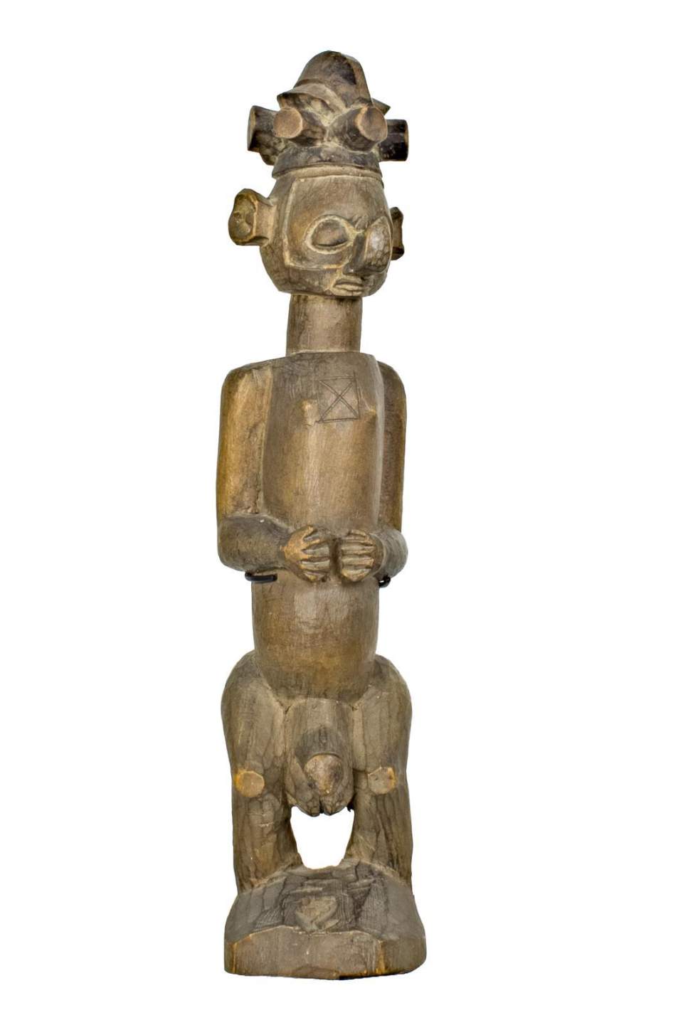 kleine männliche stehende Figur, magische Figure “pumbu”