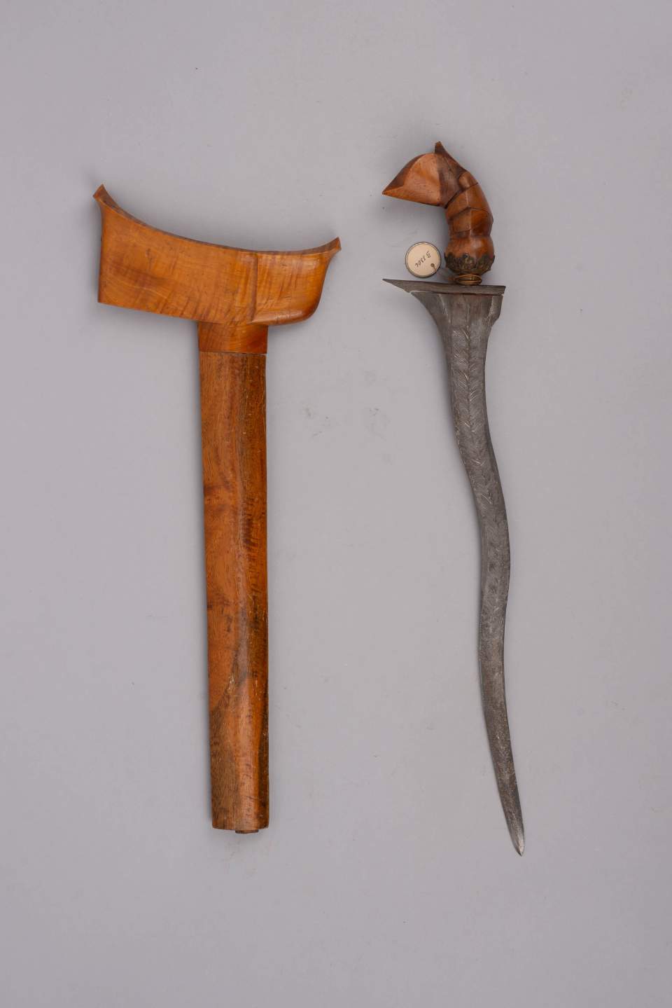 Keris mit Scheide, Dolch