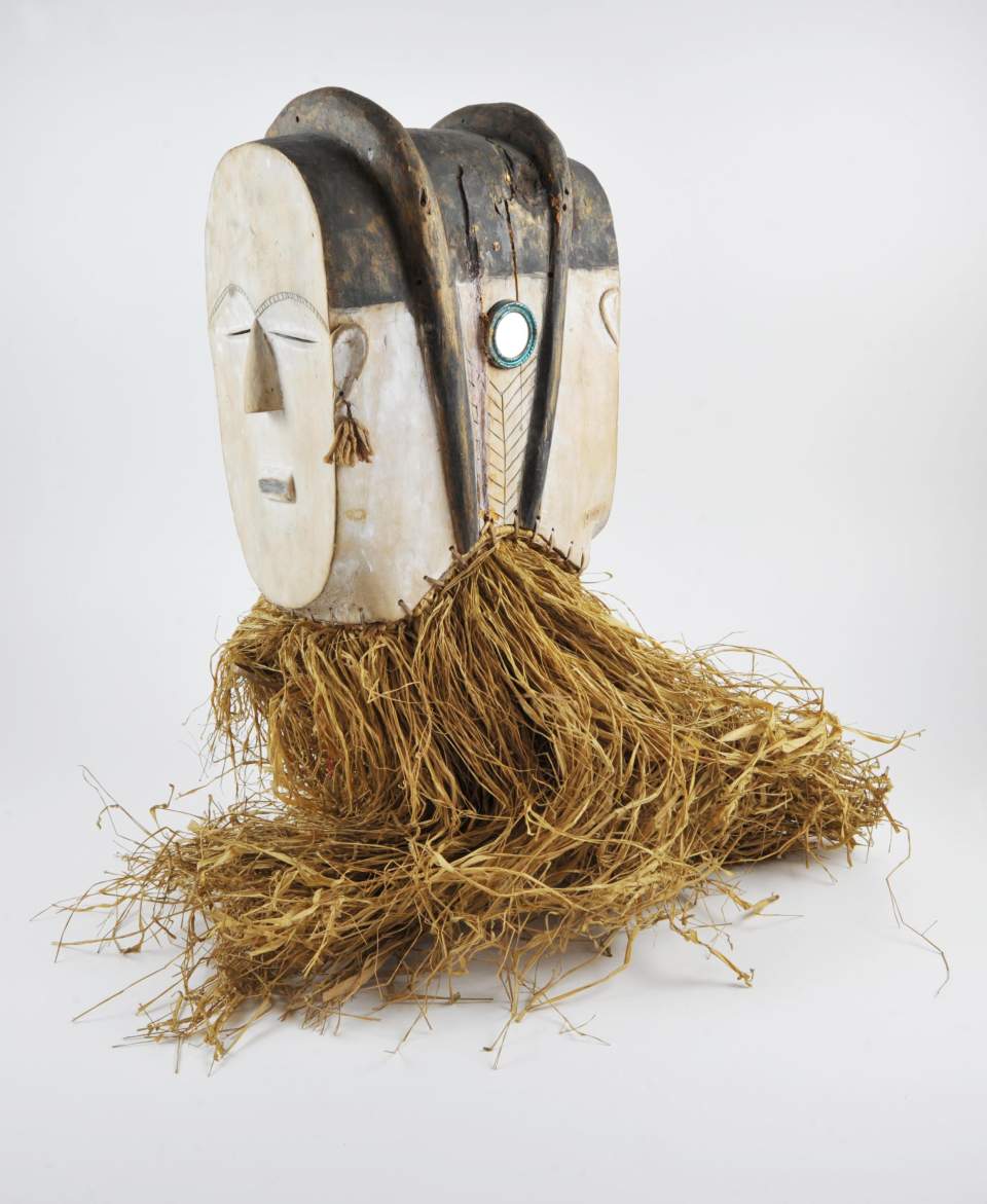 Doppelmaske mit weiblichem und männlichem Gesicht vom Typ „ngontang“, Maske
