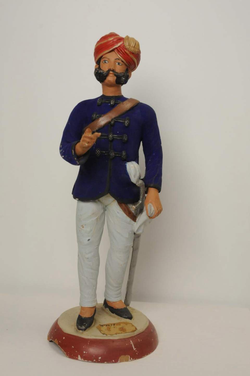 Tonfigur, bemalt