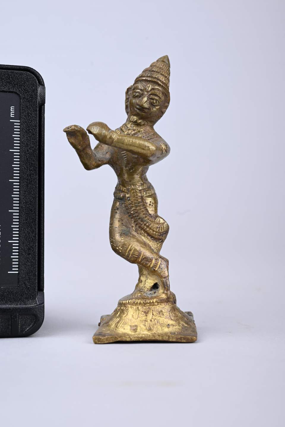 4 kleine Figürchen, Shiva, Vishnu, Hanuman, +?