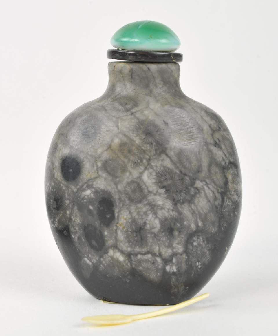 Kleine Flasche, Schnupftabakfläschchen