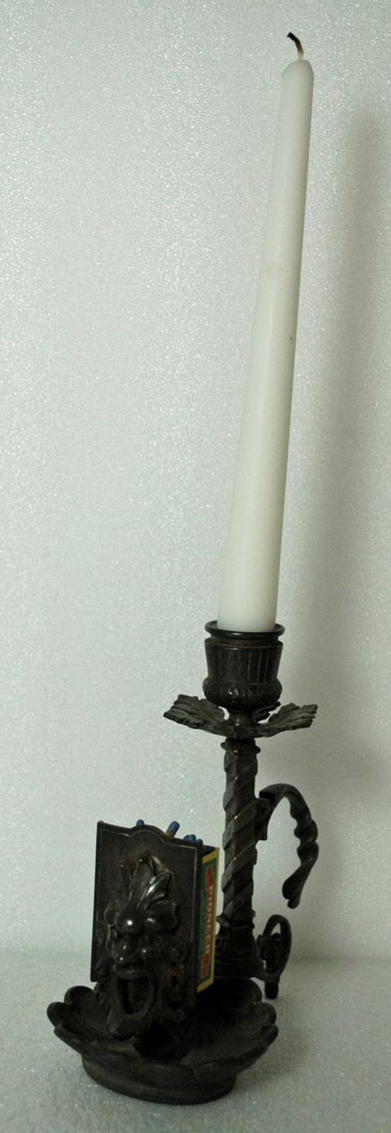 Kerzenständer mit Zündholzstock